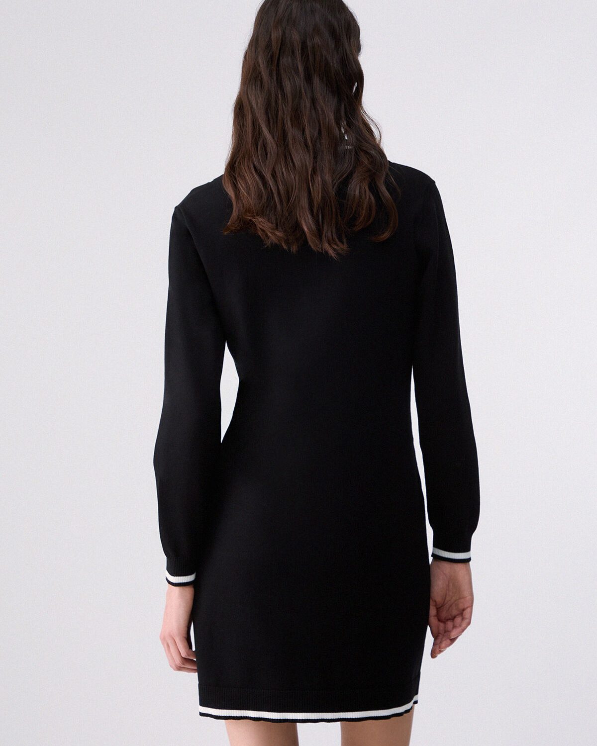 Abito corto in maglia – foto 3
