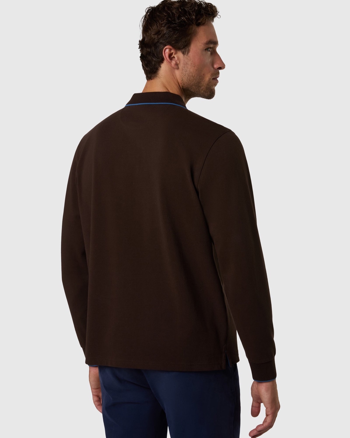 Polo a maniche lunghe con patch logo marrone scuro – foto 6